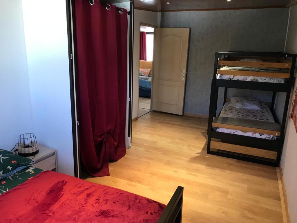 Apartament Le Flamboyant Avec Piscine Chauffee 30° Et Jacuzzi Saint-André Zewnętrze zdjęcie
