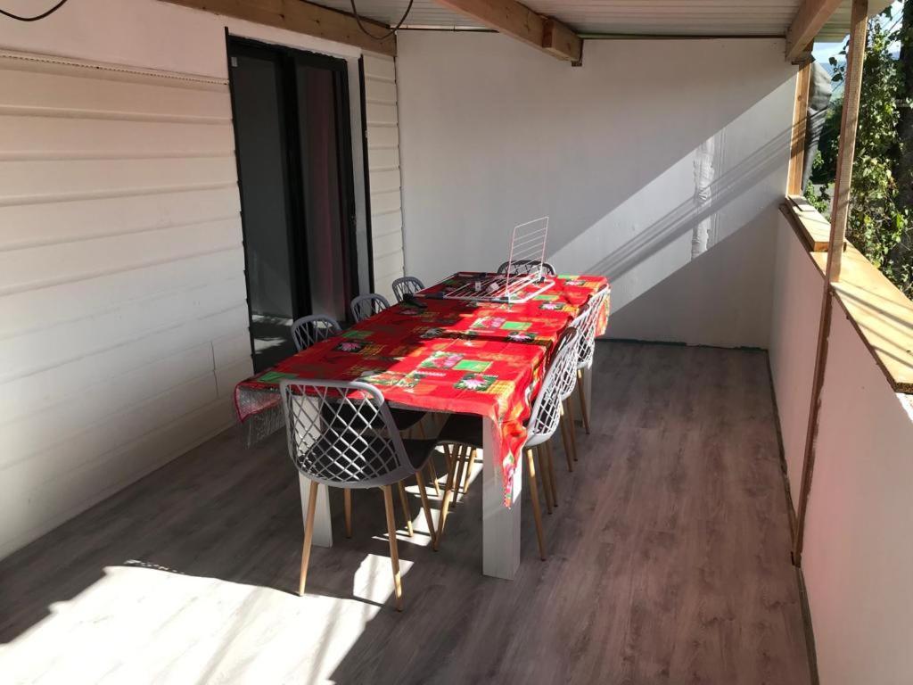 Apartament Le Flamboyant Avec Piscine Chauffee 30° Et Jacuzzi Saint-André Zewnętrze zdjęcie